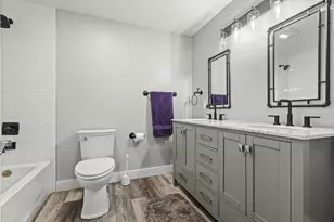 802 Hayfield Dr, Crown Point, IN 46307 - Photo 18