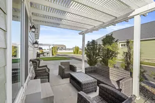 802 Hayfield Dr, Crown Point, IN 46307 - Photo 4