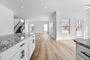 10473 California St, Crown Point, IN 46307 - Photo 6