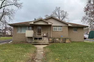 305 W 35th Ave, Griffith, IN 46319 - Photo 1