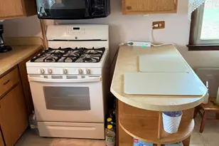 305 W 35th Ave, Griffith, IN 46319 - Photo 4