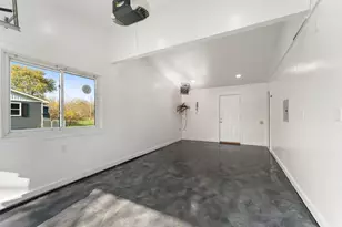 411 Nantucket Rd, Valparaiso, IN 46385 - Photo 20