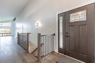 3488 W Lakeshore Dr, Crown Point, IN 46307 - Photo 6