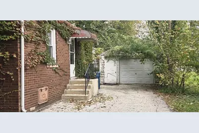 2631 Parkway Drive, Highland, IN 46322 - Photo 2