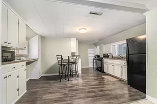 2108 K St, La Porte, IN 46350 - Photo 4