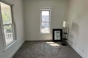 154 Napoleon St, Valparaiso, IN 46383 - Photo 6