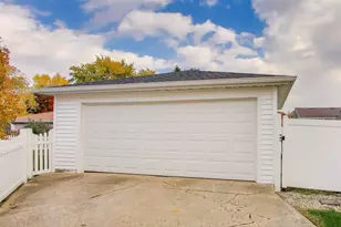 1707 Valley Ct, Schererville, IN 46375 - Photo 32