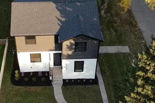 229 Hovey St, Gary, IN 46406 - Photo 4