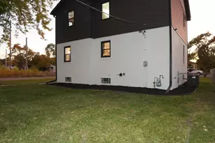 229 Hovey St, Gary, IN 46406 - Photo 32