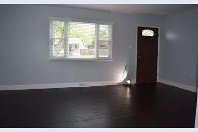 351 Maple Street, Crown Point, IN 46307 - Photo 10