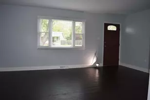 351 Maple St, Crown Point, IN 46307 - Photo 10