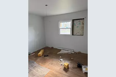 4234 E 12th Place, Gary, IN 46403 - Photo 8