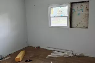 4234 E 12th Pl, Gary, IN 46403 - Photo 8