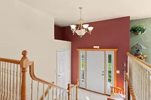 183 Cimarron Dr, Valparaiso, IN 46385 - Photo 4