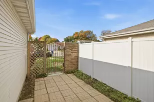 6937 Falcon Dr, Schererville, IN 46375 - Photo 18