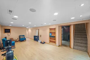 7044 Sherwood Ave, Portage, IN 46368 - Photo 14