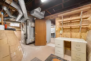 129 Kingsbury Ave, La Porte, IN 46350 - Photo 30