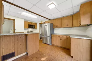 129 Kingsbury Ave, La Porte, IN 46350 - Photo 16