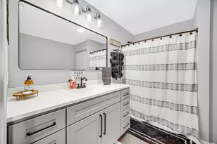 1785 Stellar St, Hobart, IN 46342 - Photo 18