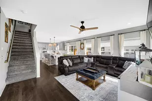 1785 Stellar St, Hobart, IN 46342 - Photo 2