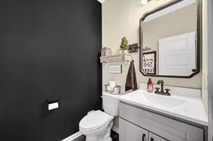 1785 Stellar St, Hobart, IN 46342 - Photo 10