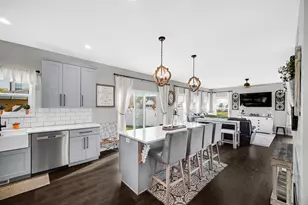 1785 Stellar St, Hobart, IN 46342 - Photo 8