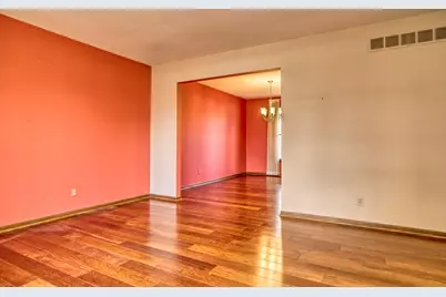 2324 Robinhood Boulevard, Schererville, IN 46375 - Photo 6