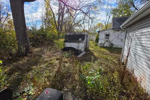 2304 S Meeker Ave, Muncie, IN 47302 - Photo 18