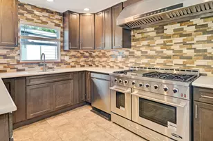 2212 Elm Tree Ln, Crown Point, IN 46307 - Photo 10