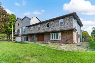 2212 Elm Tree Ln, Crown Point, IN 46307 - Photo 2