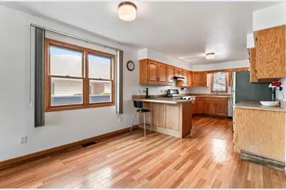 9117 Kennedy Avenue, Highland, IN 46322 - Photo 10