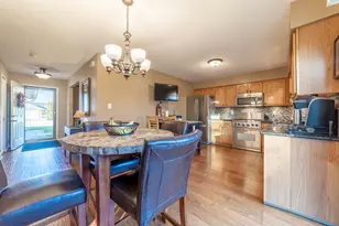 1811 W 86th Ln, Merrillville, IN 46410 - Photo 14