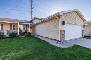 1811 W 86th Ln, Merrillville, IN 46410 - Photo 2