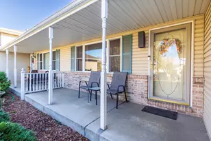 1811 W 86th Ln, Merrillville, IN 46410 - Photo 4