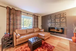 1811 W 86th Ln, Merrillville, IN 46410 - Photo 16