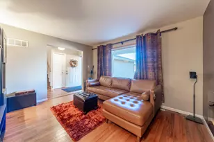 1811 W 86th Ln, Merrillville, IN 46410 - Photo 18