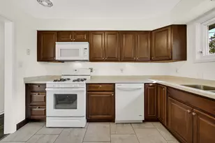 7905 Jackson Ave, Munster, IN 46321 - Photo 4