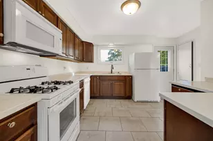 7905 Jackson Ave, Munster, IN 46321 - Photo 6