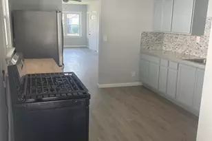 824 Johnson St, Gary, IN 46402 - Photo 8