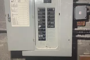 824 Johnson St, Gary, IN 46402 - Photo 38