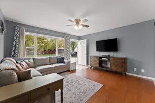 432 Apache Ln, Lowell, IN 46356 - Photo 4