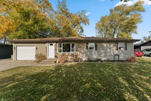 432 Apache Ln, Lowell, IN 46356 - Photo 2