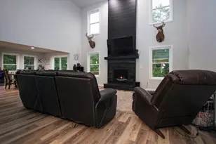 11218 Woodcrest Dr, Wheatfield, IN 46392 - Photo 4