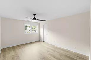 1853 Burgundy St, Schererville, IN 46375 - Photo 10