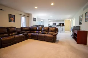 9976 Pheasant Ln, Saint John, IN 46373 - Photo 10