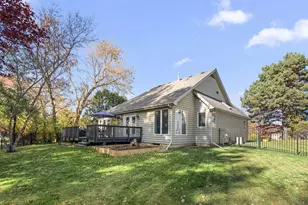 3601 Chimney Hill Ct, Valparaiso, IN 46383 - Photo 22