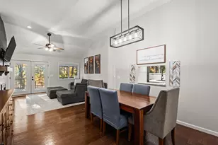 3601 Chimney Hill Ct, Valparaiso, IN 46383 - Photo 4