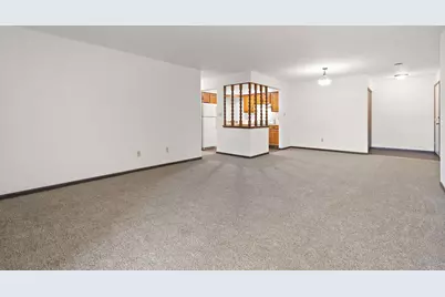 929 W Glen Park Avenue #304, Griffith, IN 46319 - Photo 6