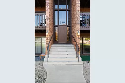 929 W Glen Park Avenue #304, Griffith, IN 46319 - Photo 2