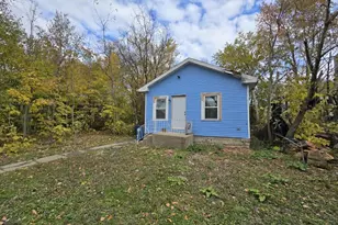 4613 Maryland St, Gary, IN 46409 - Photo 2